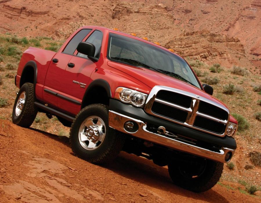  Dodge Ram Power Wagon Quad Cab 2005 года  (фото 46 из 61)